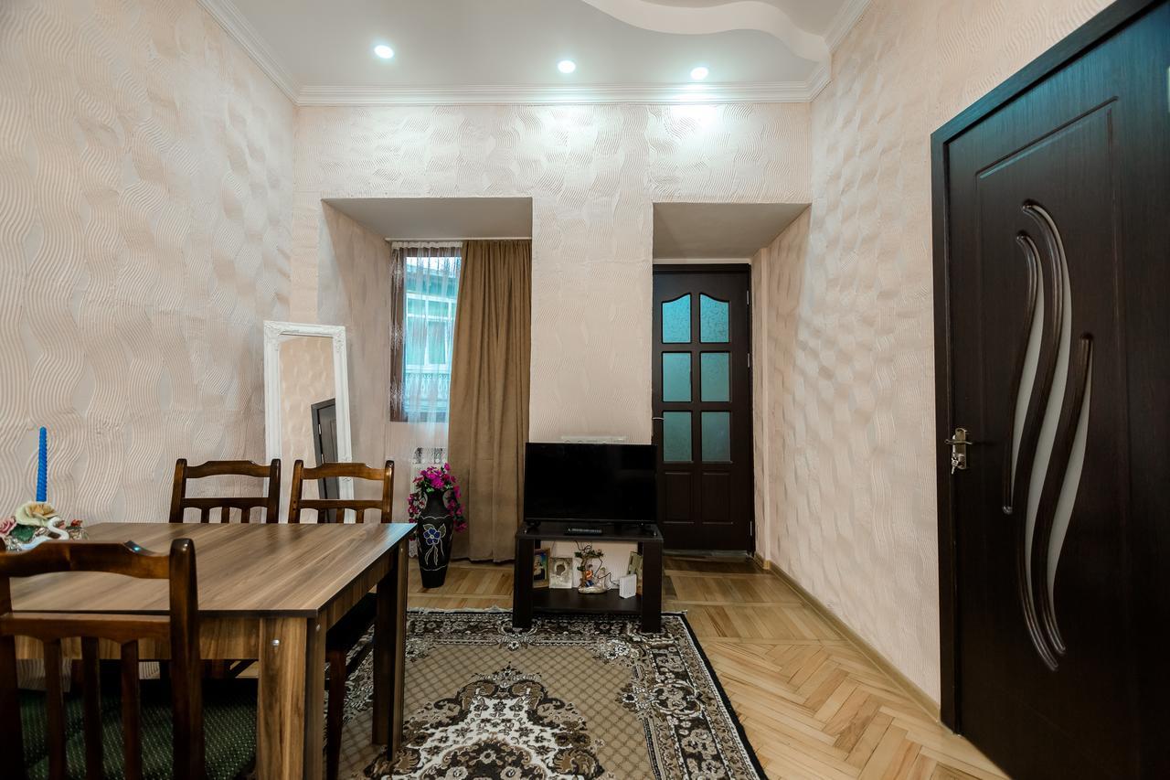 Gabi'S House Leilighet Tbilisi Eksteriør bilde