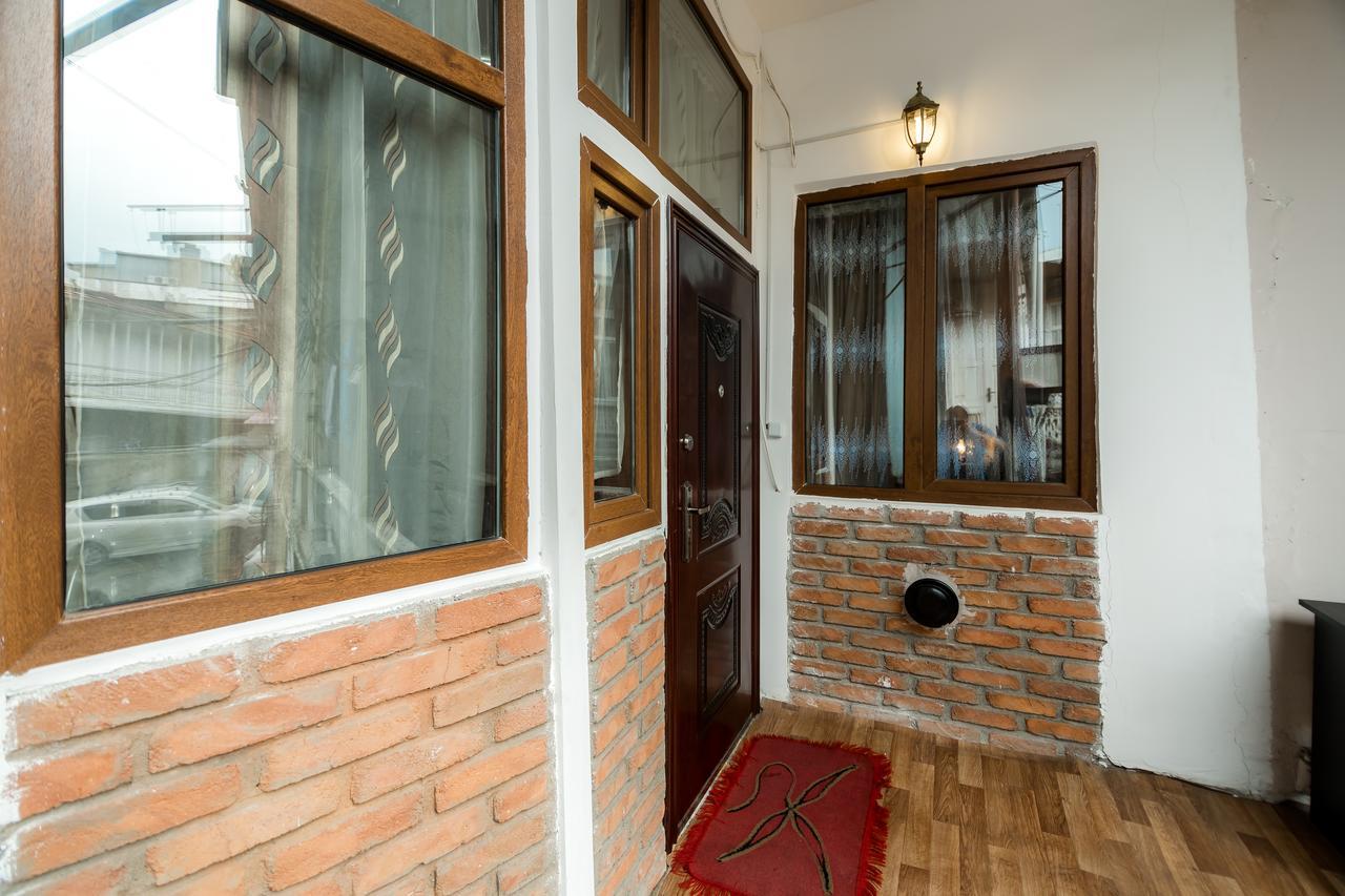 Gabi'S House Leilighet Tbilisi Eksteriør bilde